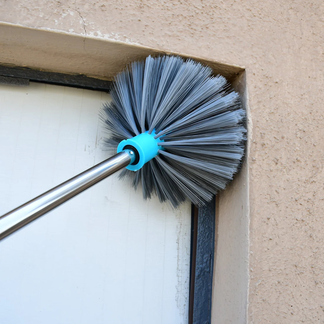 Brush for Ceiling, Lights, Fans & Home D...