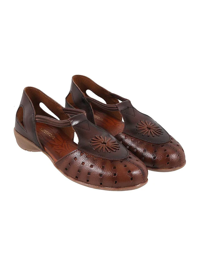 Modern Flat Close-Toe Everyday Sandal
