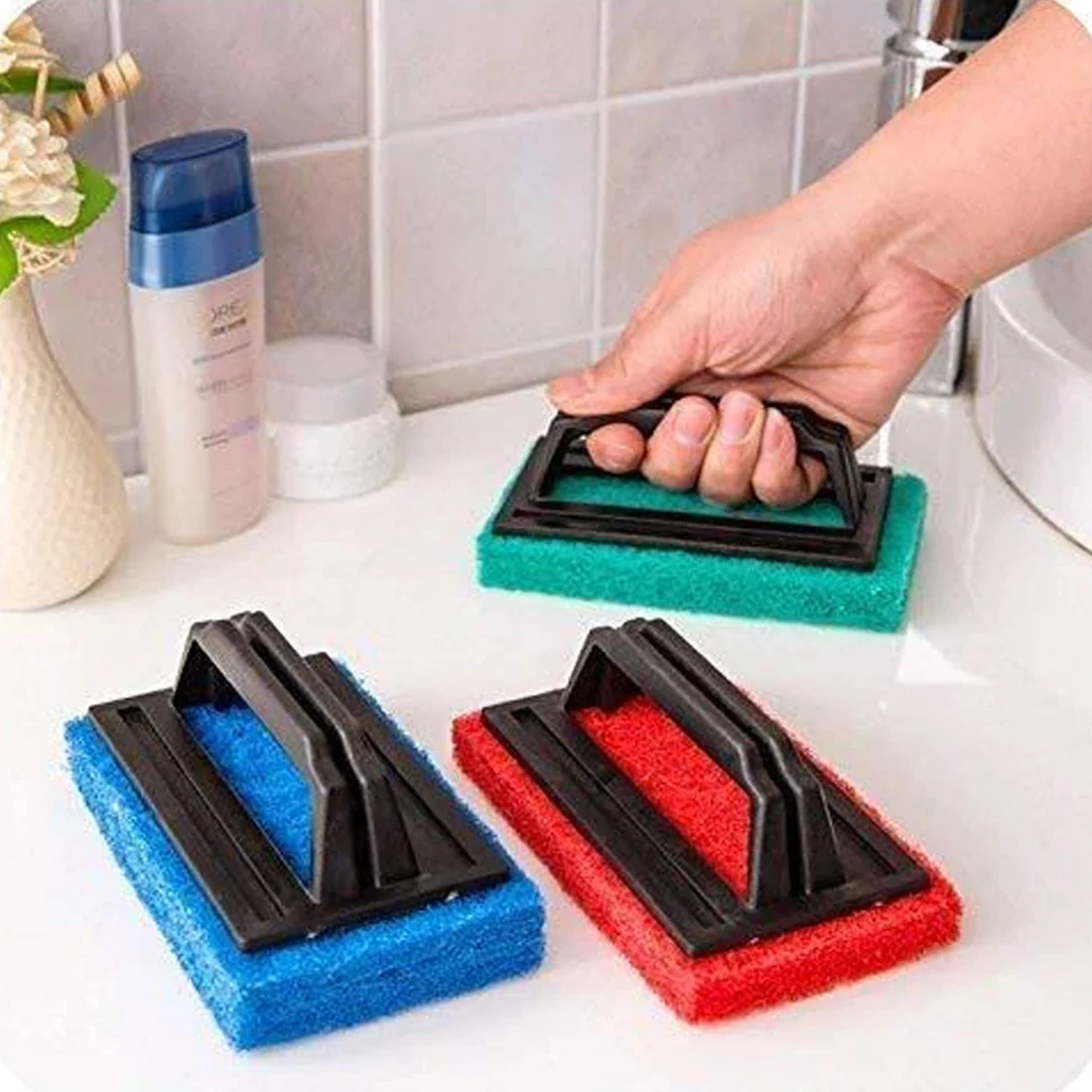 Handle Scrubber Brush widely used by all...