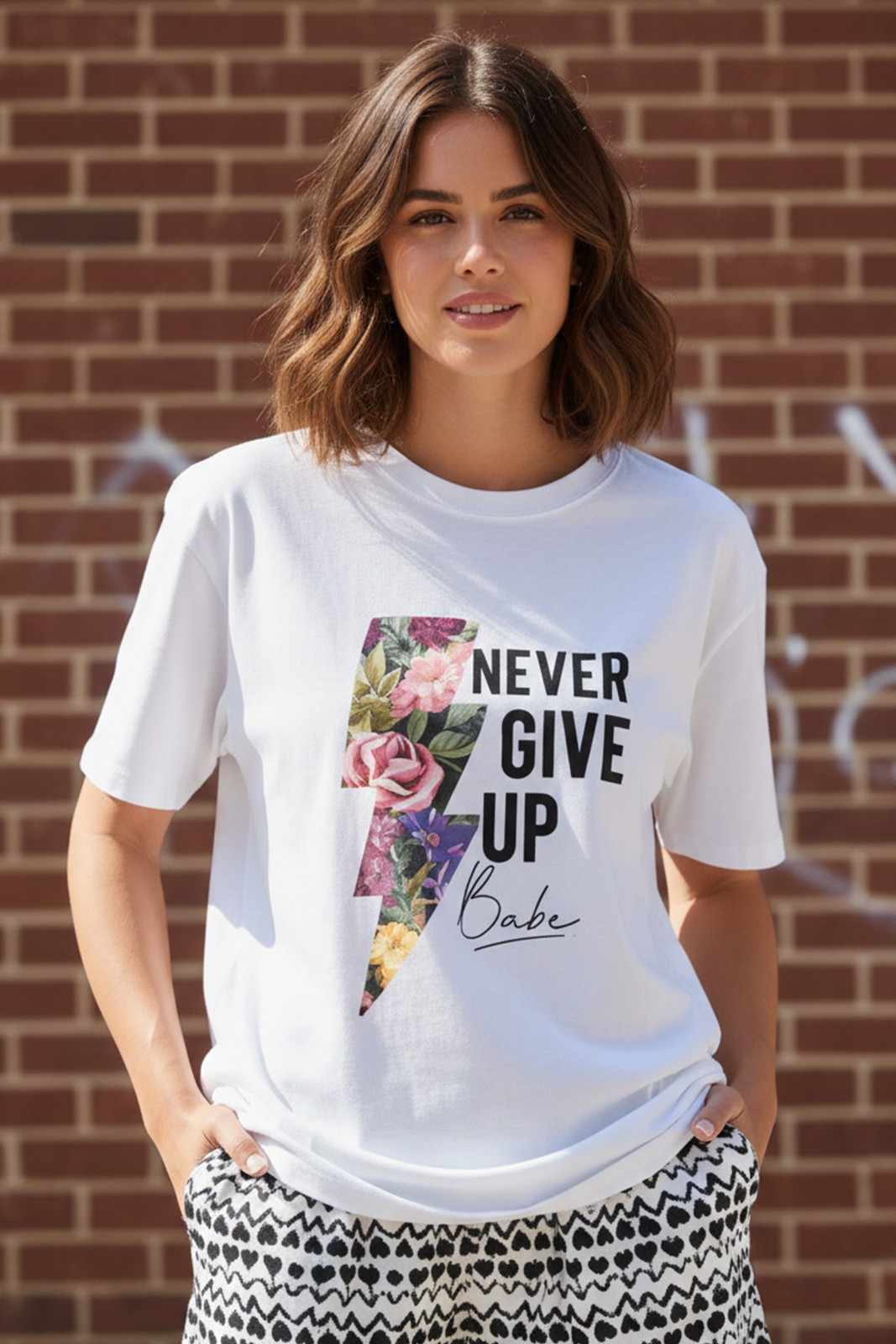 NEVER GIVE UP GRAPHIC PRINTED OVERSIZED T-SHIRT