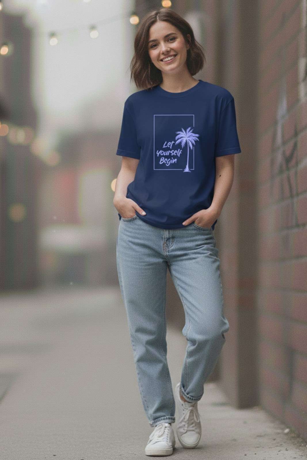 THE OASIS SCRIPT OVERSIZED TEE
