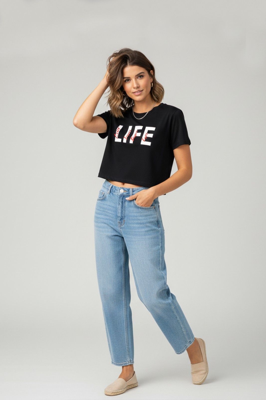 LETTER PRINTED CROP T-SHIRT