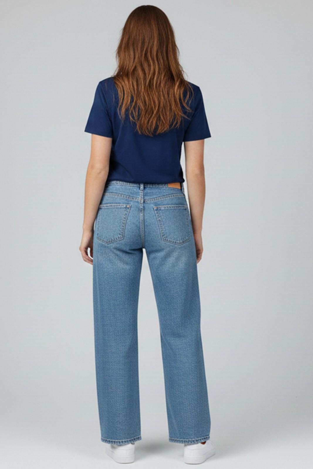 PERFECT GRAPHIC PRINTED REGULAR T-SHIRT