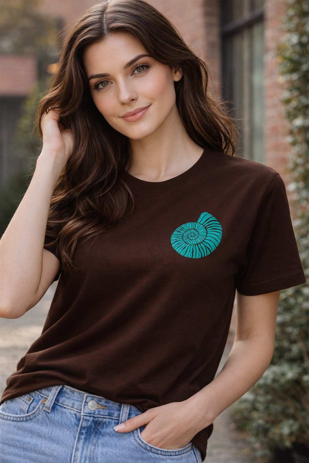 SHELL GRAPHIC PRINTED REGULAR T-SHIRT